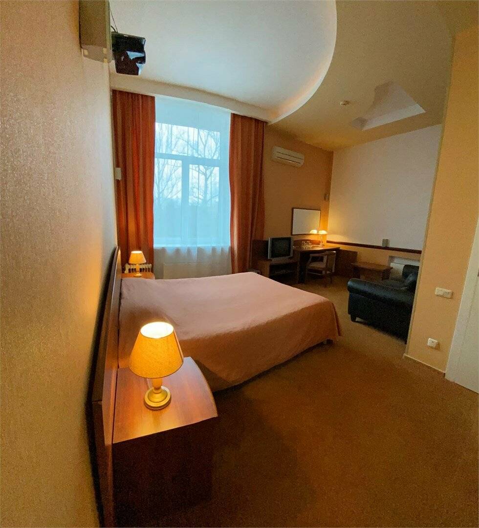 Фотографии номера Полулюкс DBL с проектором 201 в Гостинице Парк Отель Дубна