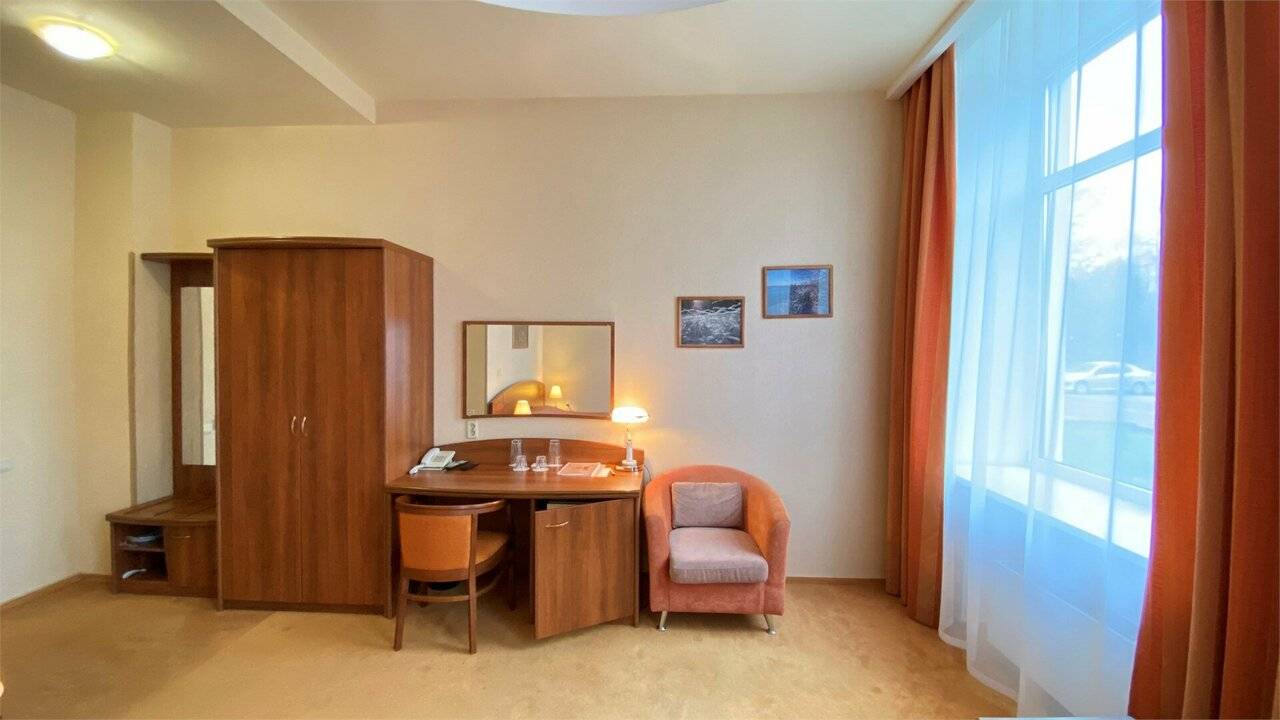 Фотографии номера Полулюкс DBL 105 в Гостинице Парк Отель Дубна