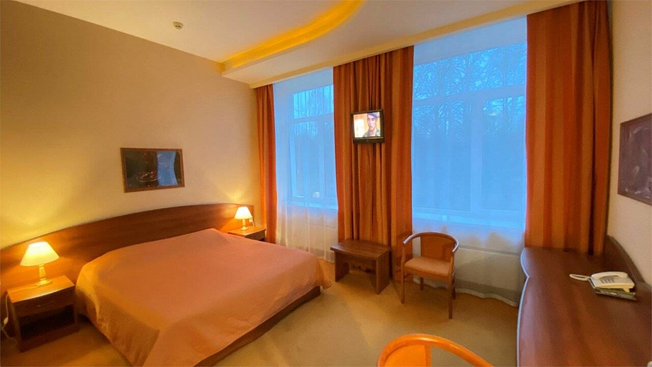 Фотографии номера Полулюкс DBL 211 в Гостинице Парк Отель Дубна