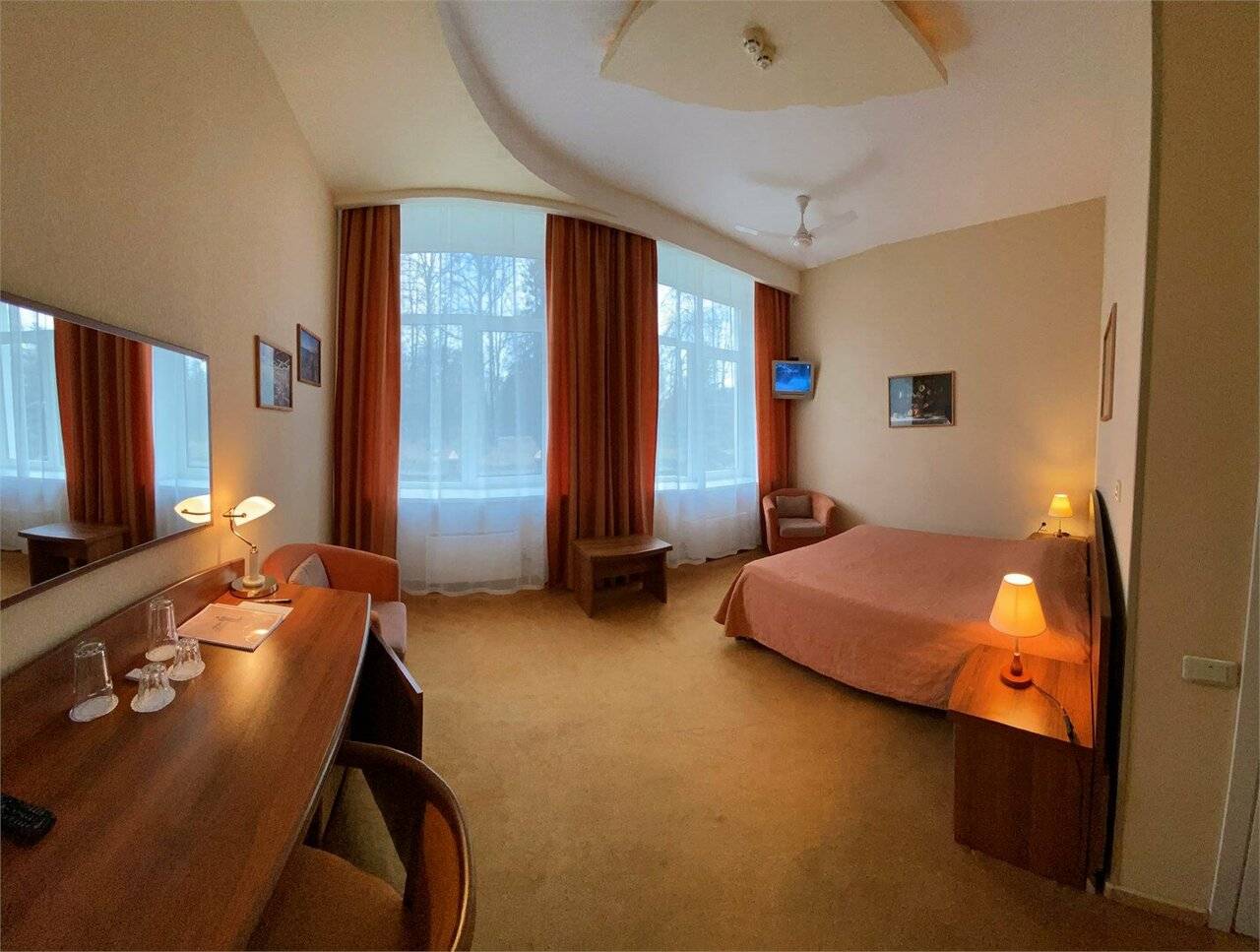 Полулюкс DBL 105